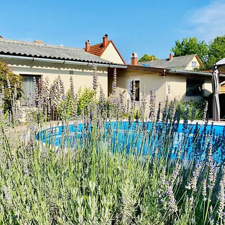 Haus Borbely Apartment *